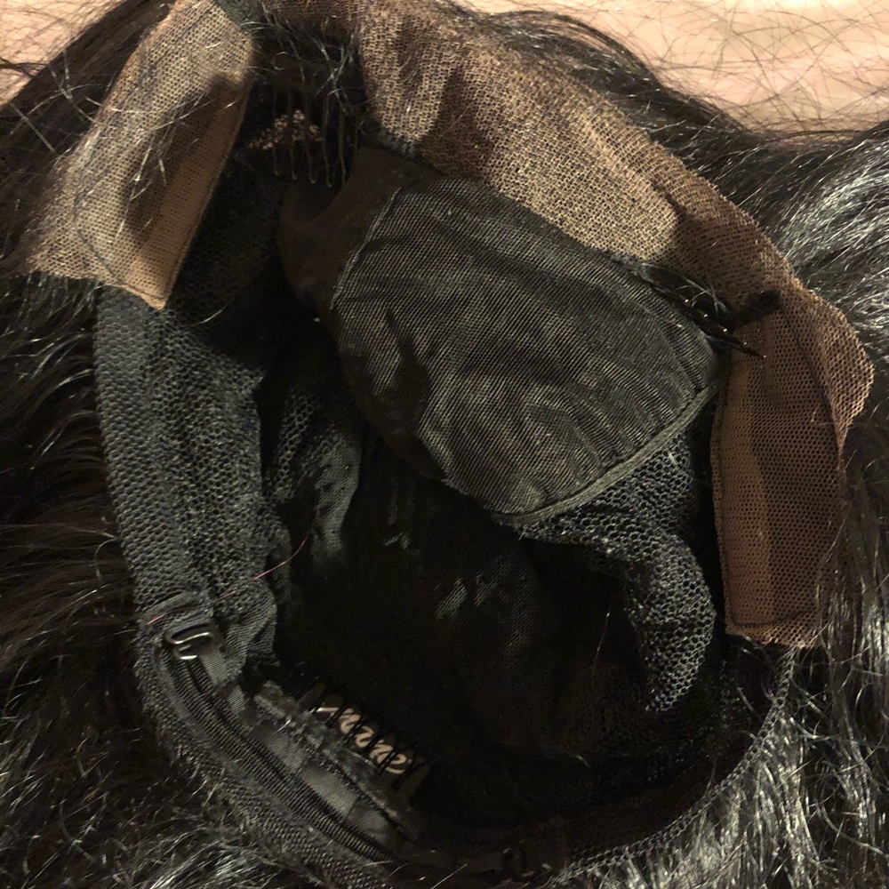 Curly wig - Picture 5 of 5